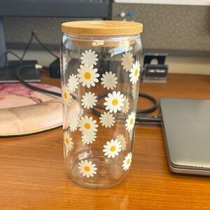 Daisy Glass Jar with Bamboo Lid